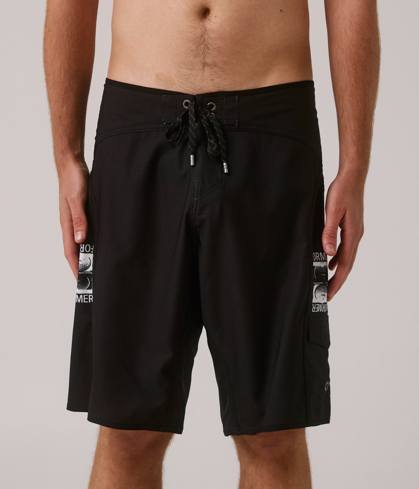 CHUN 20' TRUNK // BLACK