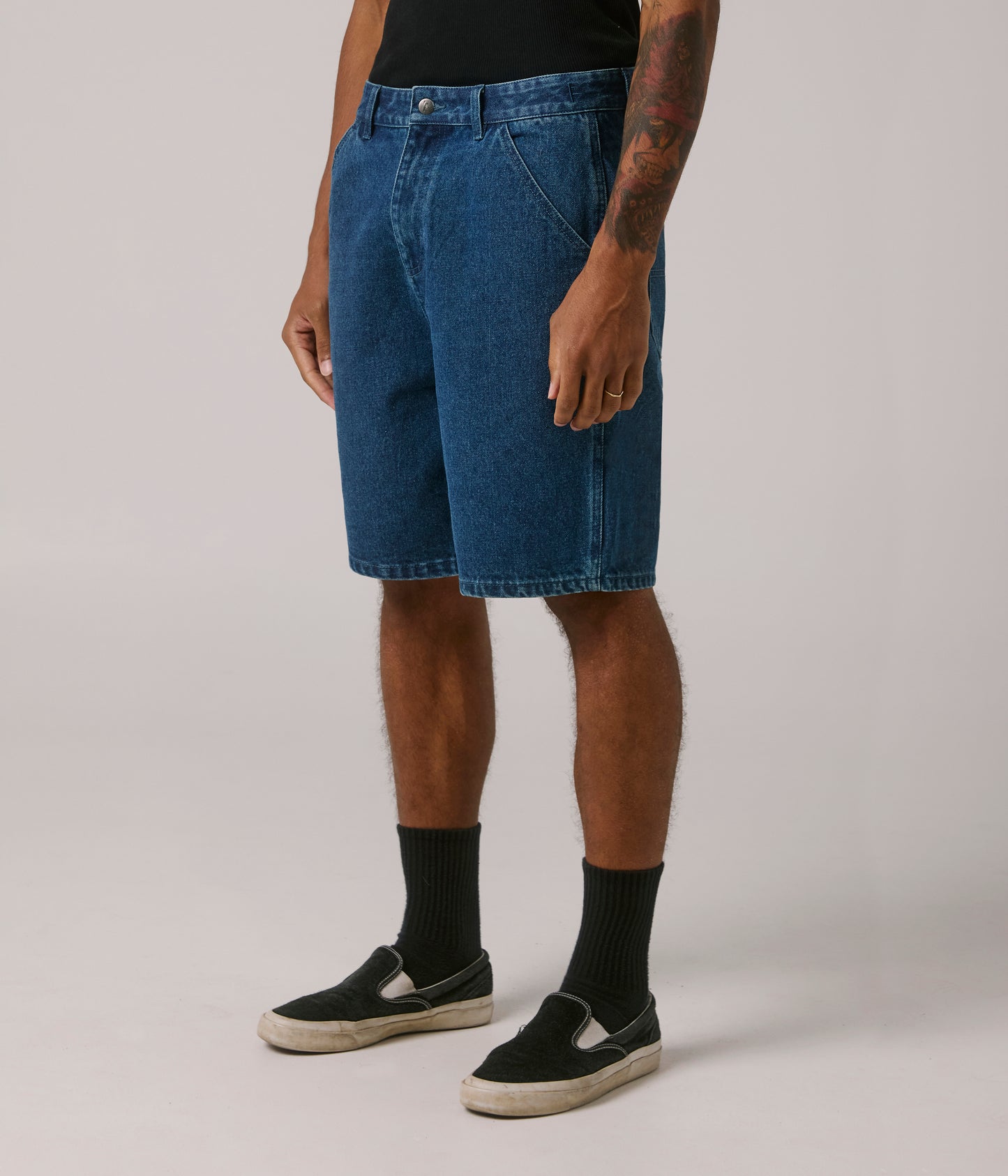REYNOLDS 21' DENIM SHORT - DARK BLUE