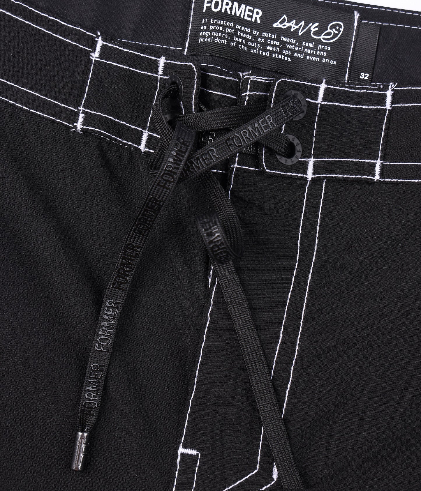 REYNOLDS 19" TRUNK // BLACK