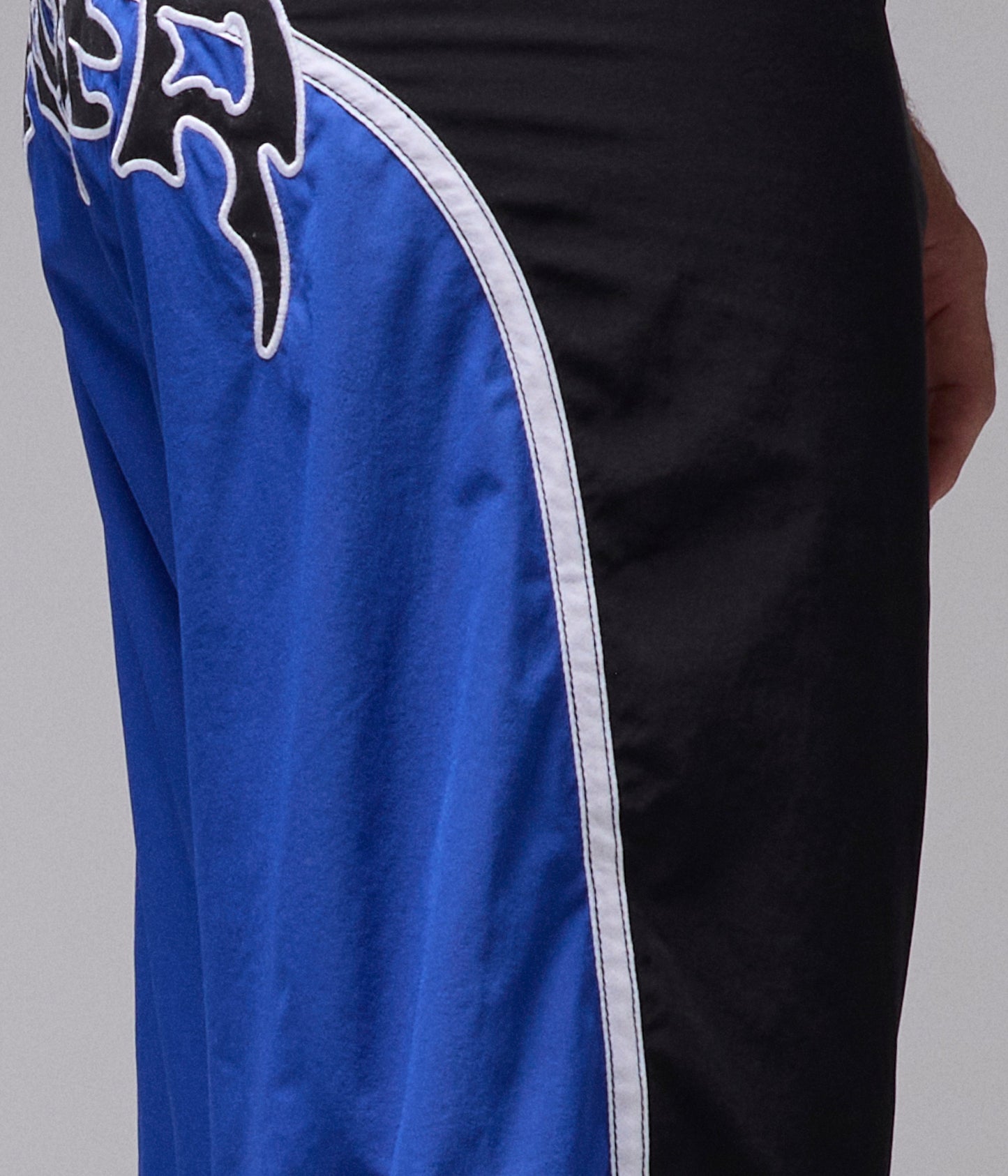 PROSCRIPTION 21" TRUNK // BLACK