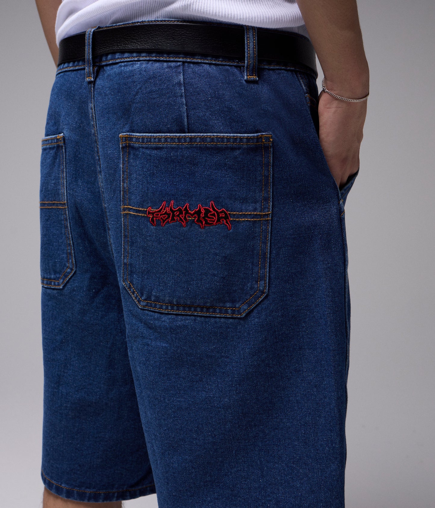REYNOLDS DENIM 21" WALKSHORT // PROSCRIPTION DARK BLUE